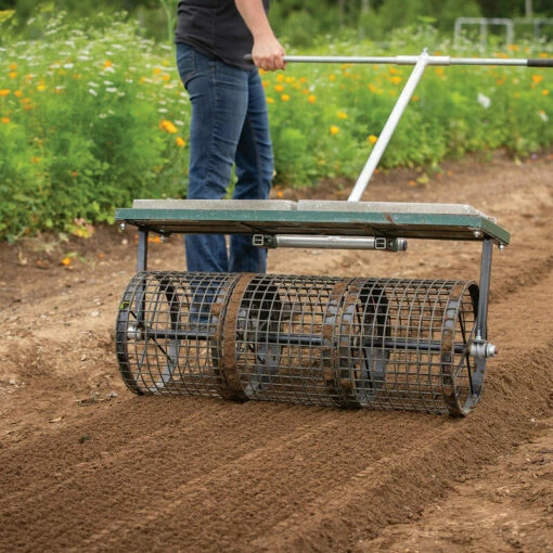 Johnny's Seedbed Roller – 30" 3 Johnny's Seedbed Roller – 30" -JOHNNY SEEDS Sales 07219 01 seedbed roller