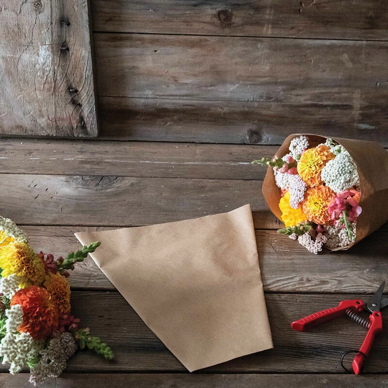 Kraft Paper Cut-Flower Sleeves – S, 100 Count 3 Kraft Paper Cut-Flower Sleeves – S, 100 Count