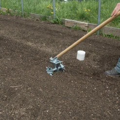 One-Row Pinpoint Seeder 10 One-Row Pinpoint Seeder -JOHNNY SEEDS Sales 09284 03 one row seeder