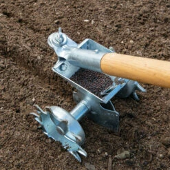 One-Row Pinpoint Seeder 13 One-Row Pinpoint Seeder -JOHNNY SEEDS Sales 09284 06 one row seeder