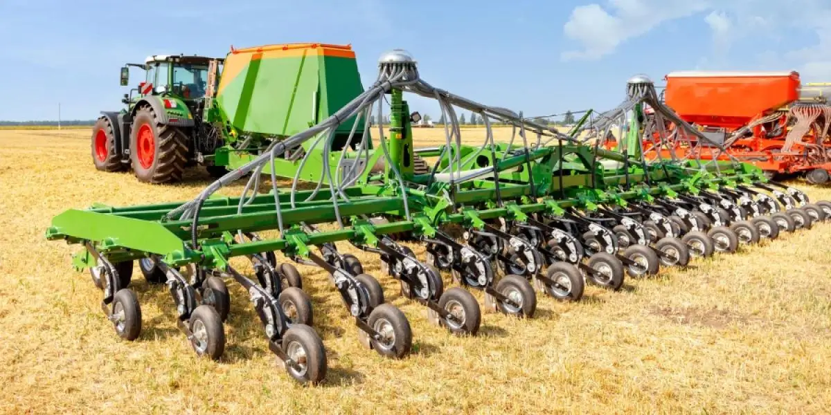 Front Page 12 Front Page -JOHNNY SEEDS Sales c5